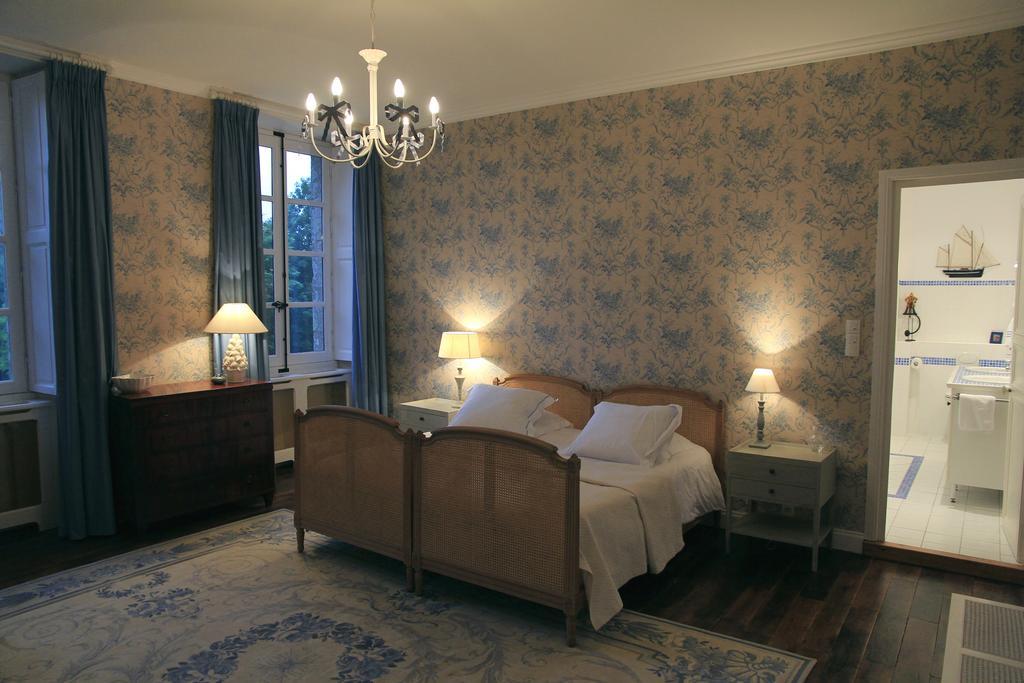 Chateau De La Marronniere Aizenay Room photo