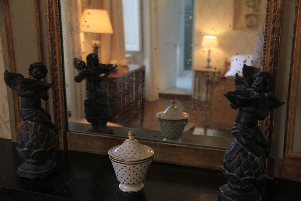 Chateau De La Marronniere Aizenay Room photo